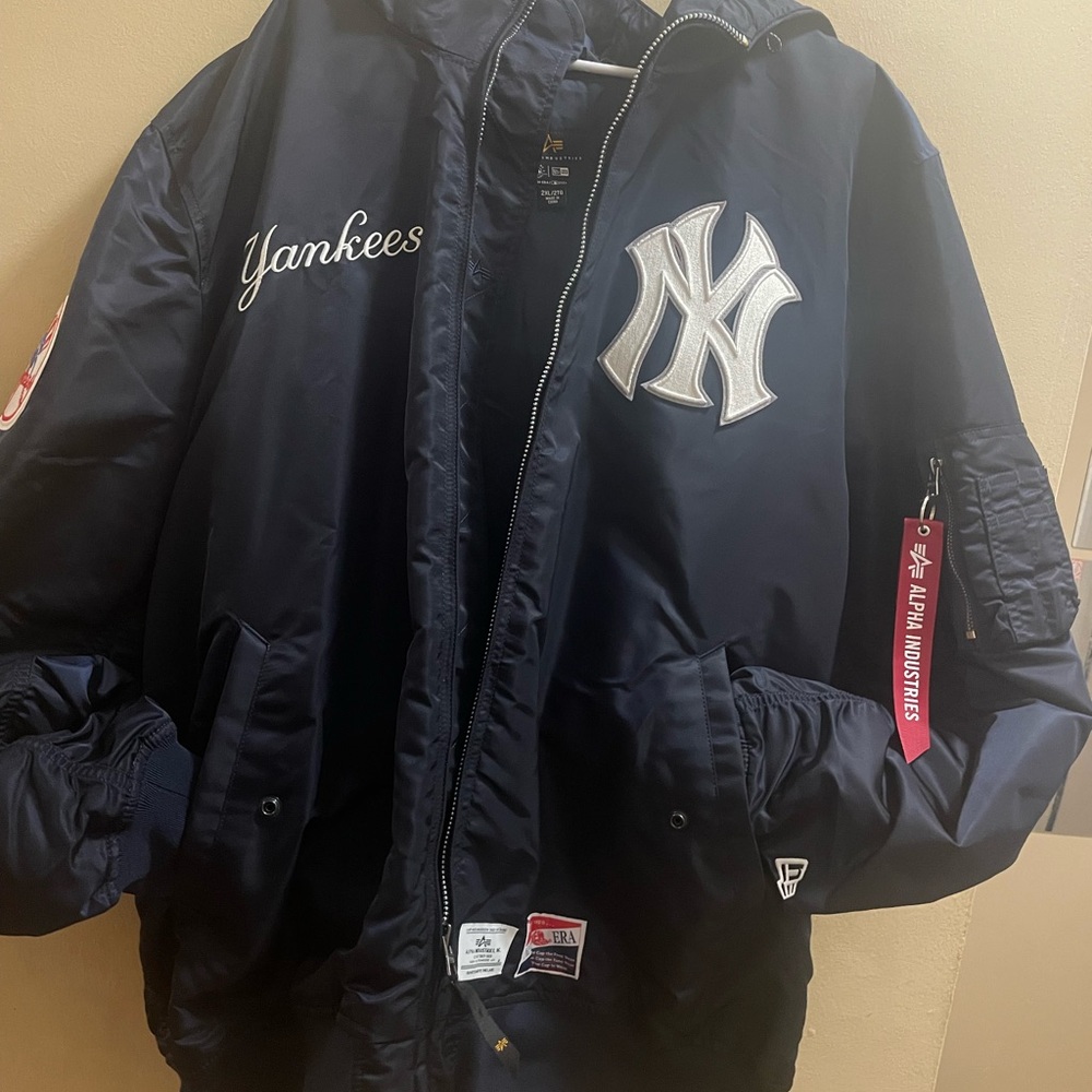 Alpha Industries Navy Yankees Bomber Jacket